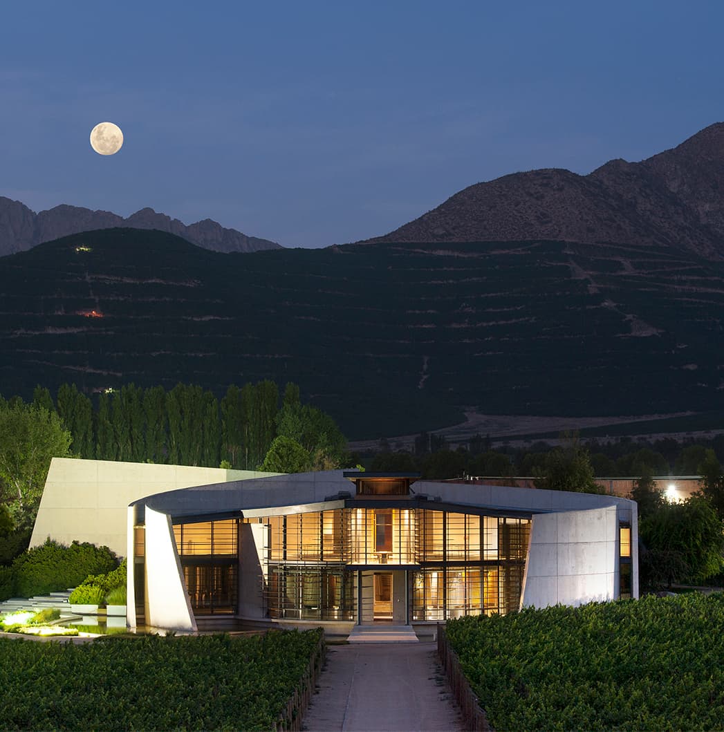 Información de LA BÚSQUEDA DEL RECONOCIMIENTO